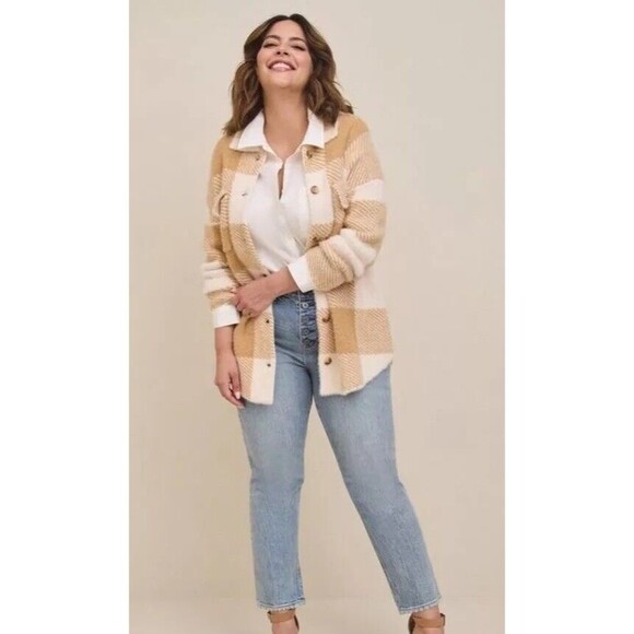 Torrid Eyelash Sweater Womens 2X Plus Plaid Shacket Tan Cream Jacket Soft - Picture 2 of 11
